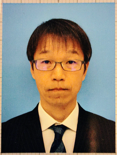 シンヤ先生の顔写真