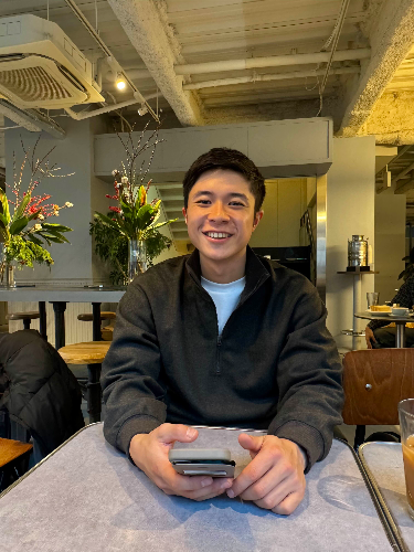 だぎ先生の顔写真